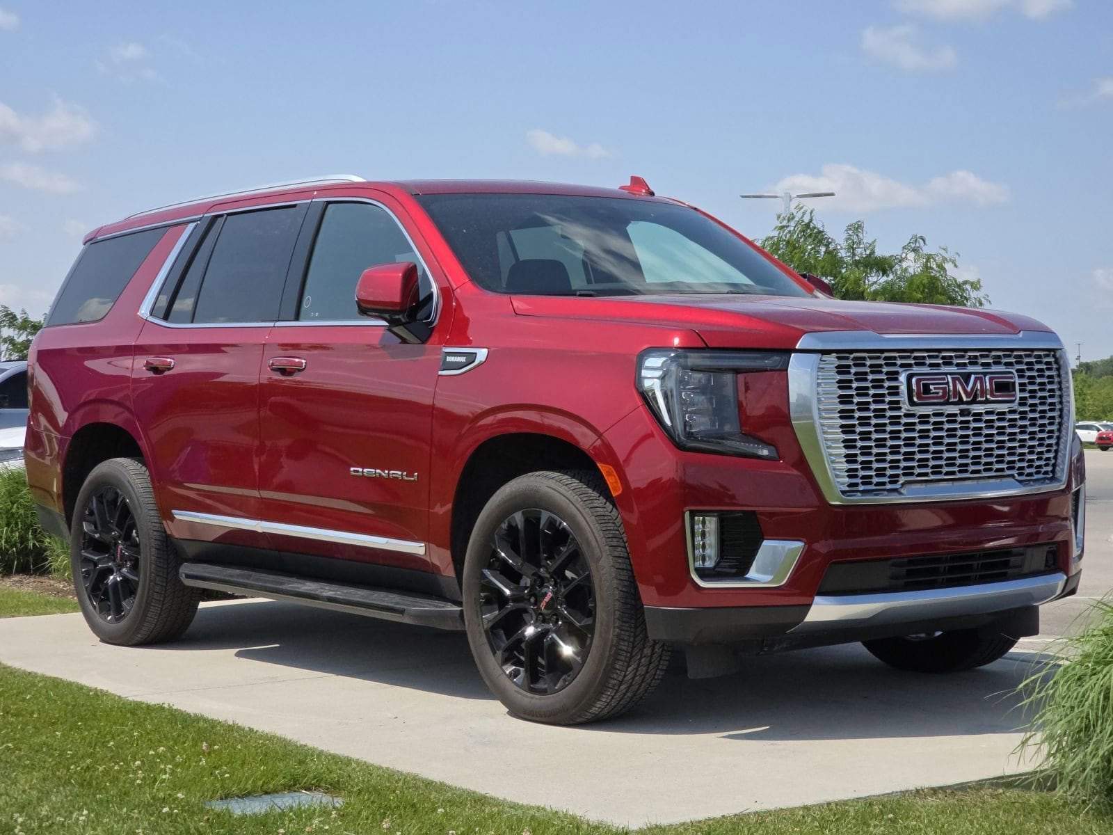 Used 2023 GMC Yukon Denali with VIN 1GKS2DKT7PR379817 for sale in Maumee, OH