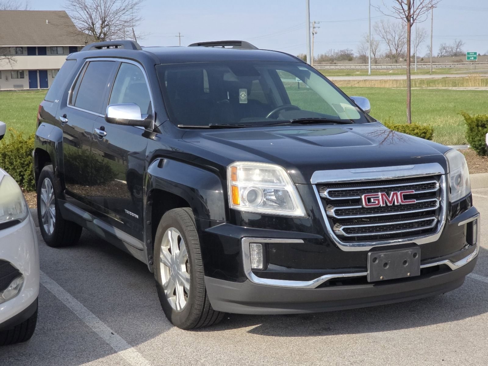 Used 2017 GMC Terrain SLE-2 with VIN 2GKFLTEK0H6281625 for sale in Maumee, OH