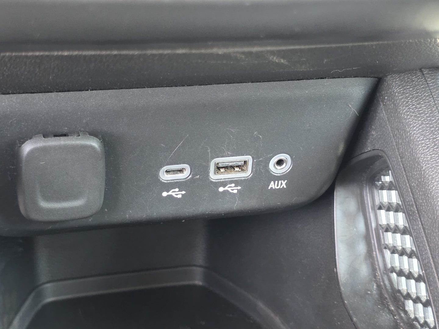 2023 Chevrolet TrailBlazer LS - Photo 4