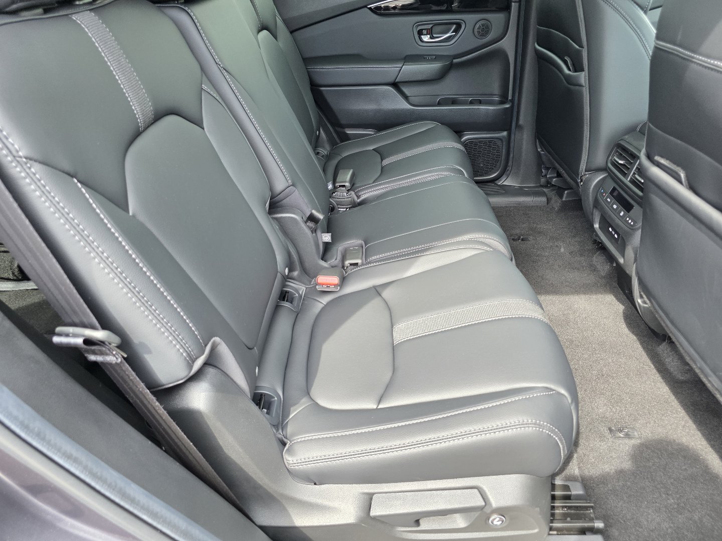 2025 Honda Pilot EX-L - Photo 19