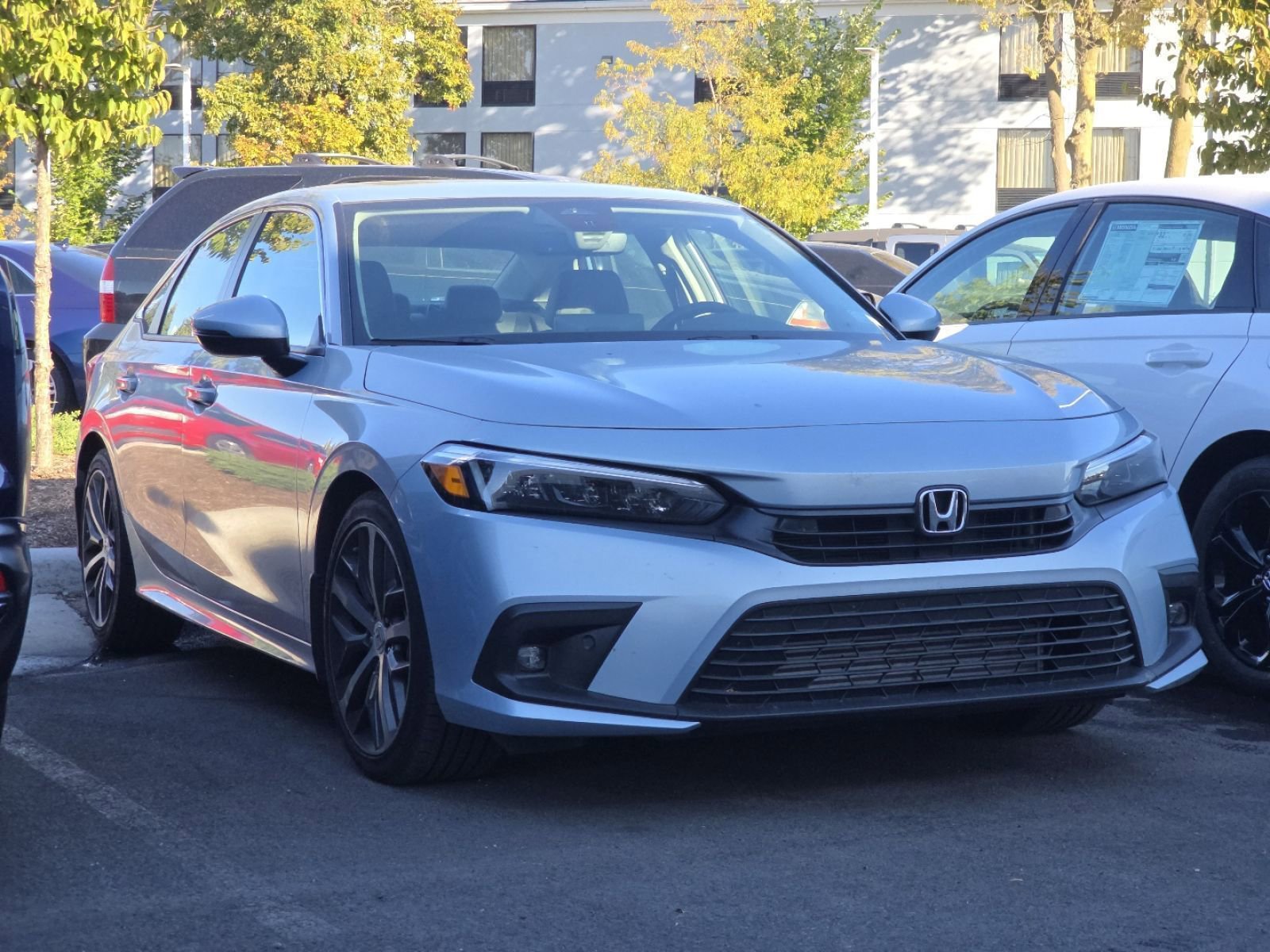 2022 Honda Civic Touring photo 2