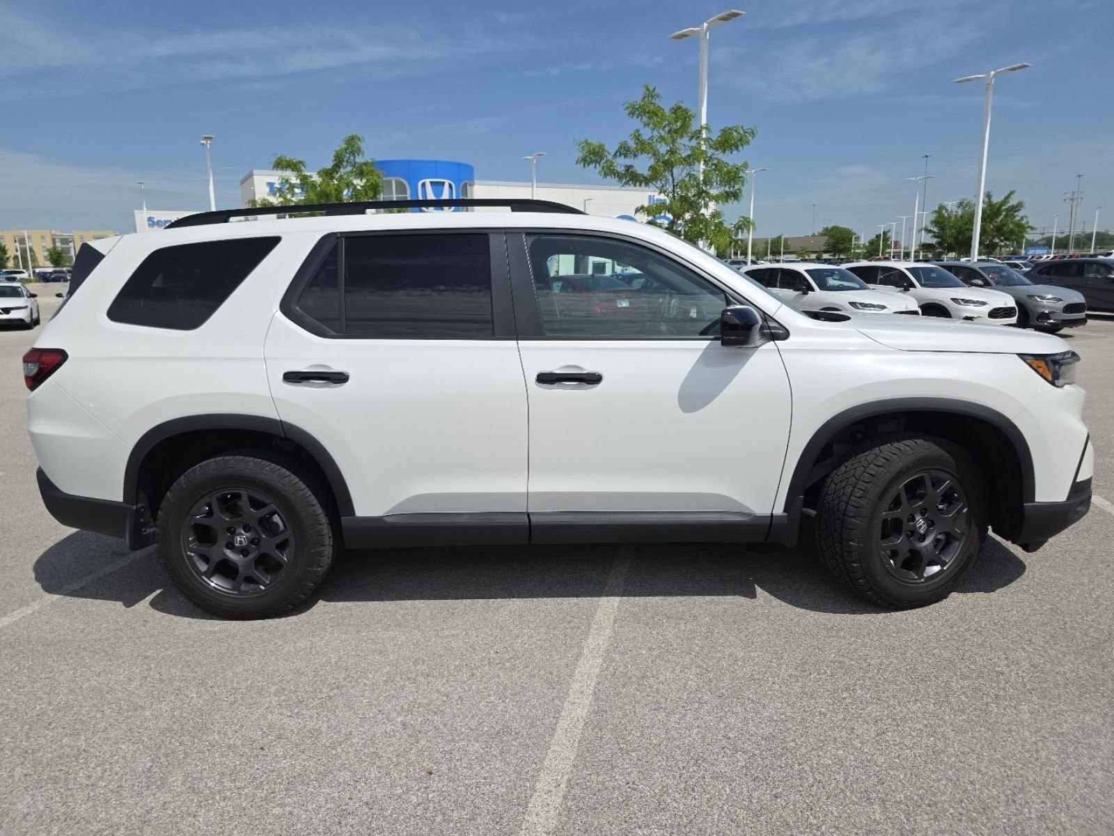2023 Honda Pilot TrailSport - Photo 19