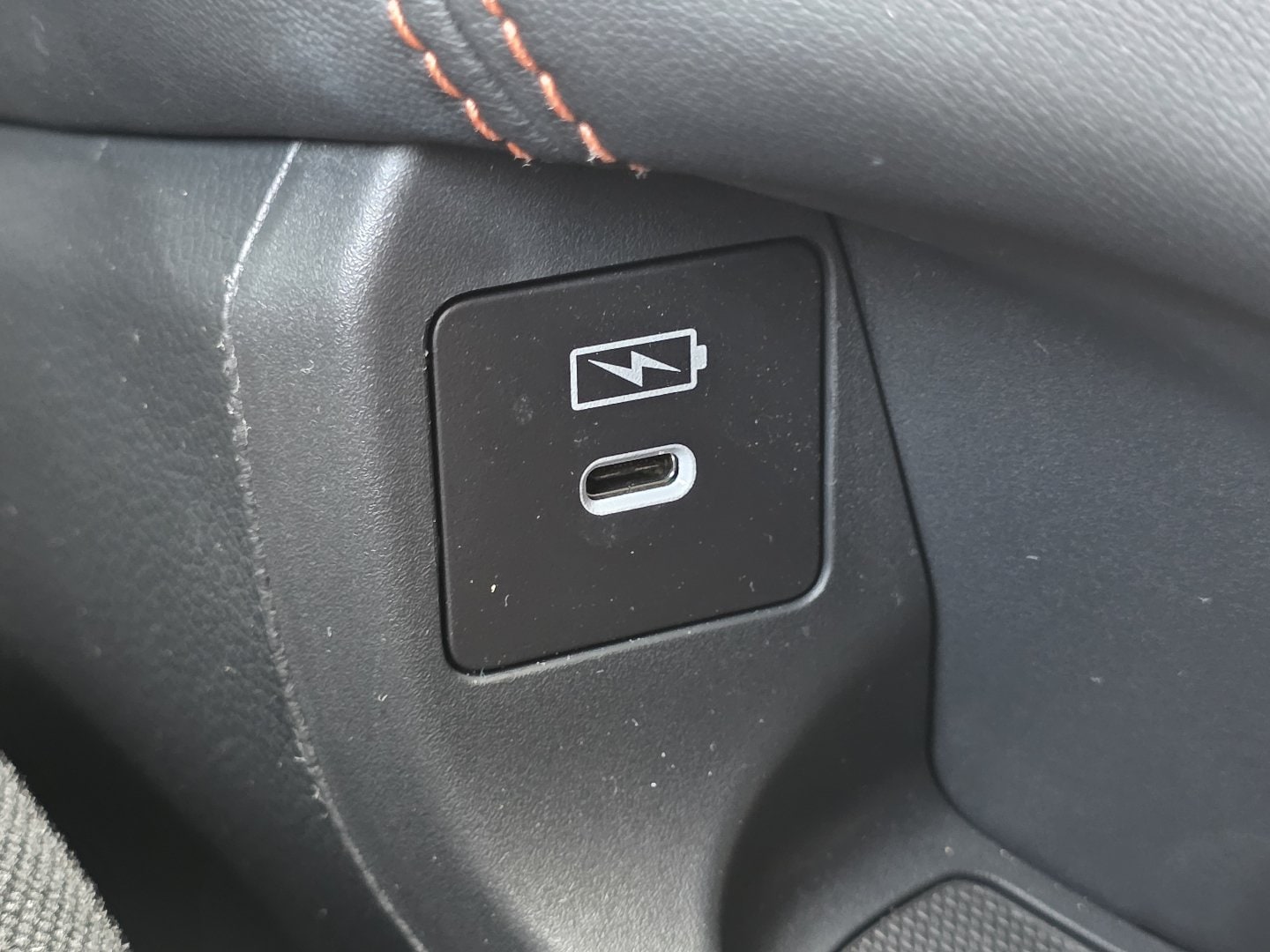 2025 Honda HR-V Sport - Photo 8