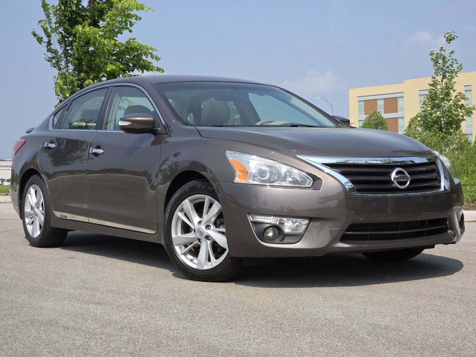 Used 2013 Nissan Altima Sedan SL with VIN 1N4AL3AP9DC214682 for sale in Maumee, OH