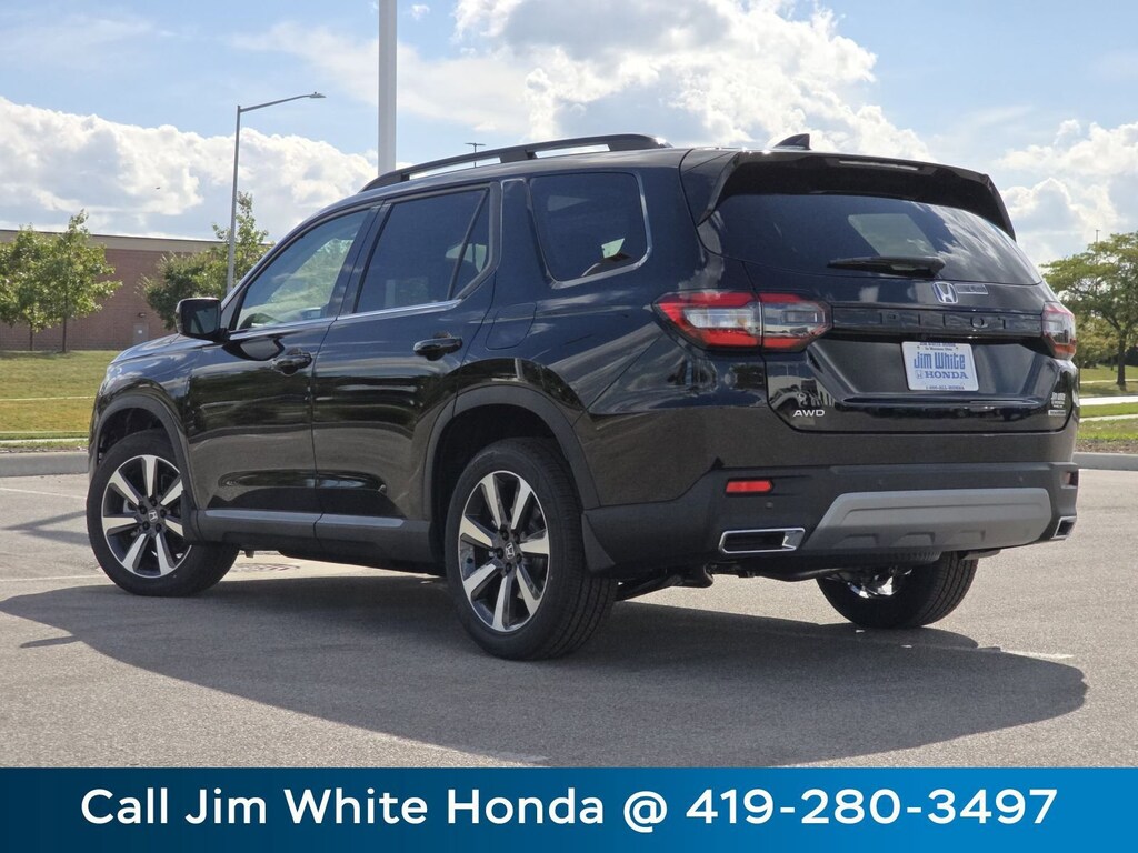 2025 Honda Pilot Touring photo 4