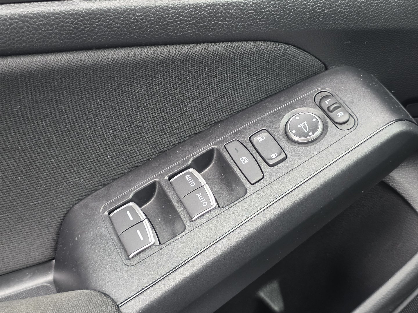 2025 Honda Civic Sport - Photo 24