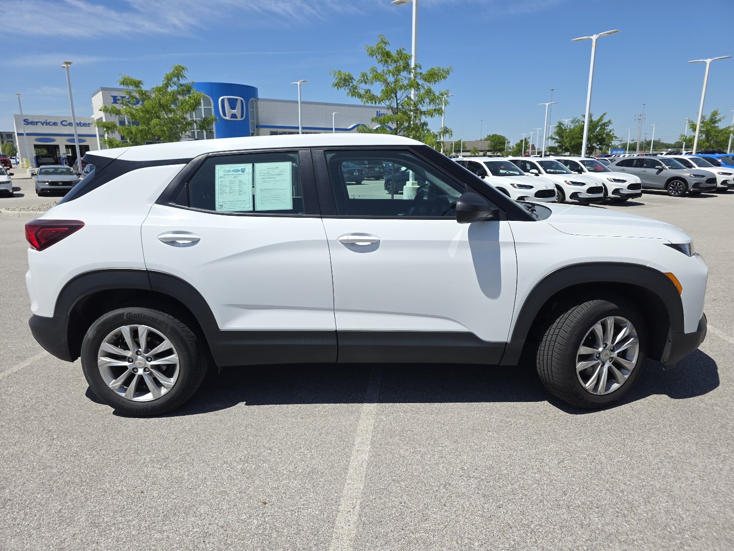 2023 Chevrolet TrailBlazer LS - Photo 16
