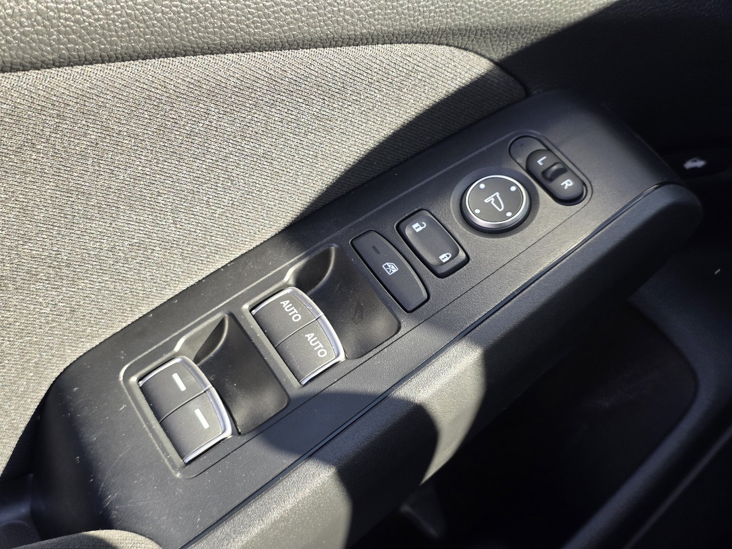 2024 Honda Civic Sport - Photo 23