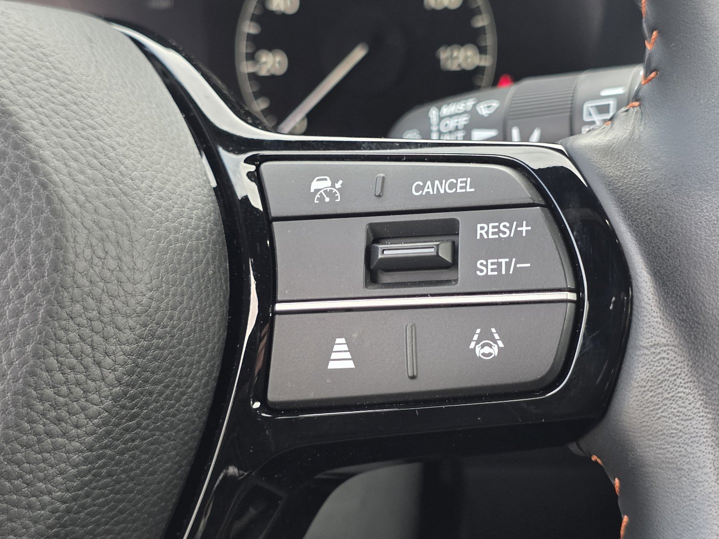 2025 Honda HR-V Sport - Photo 28