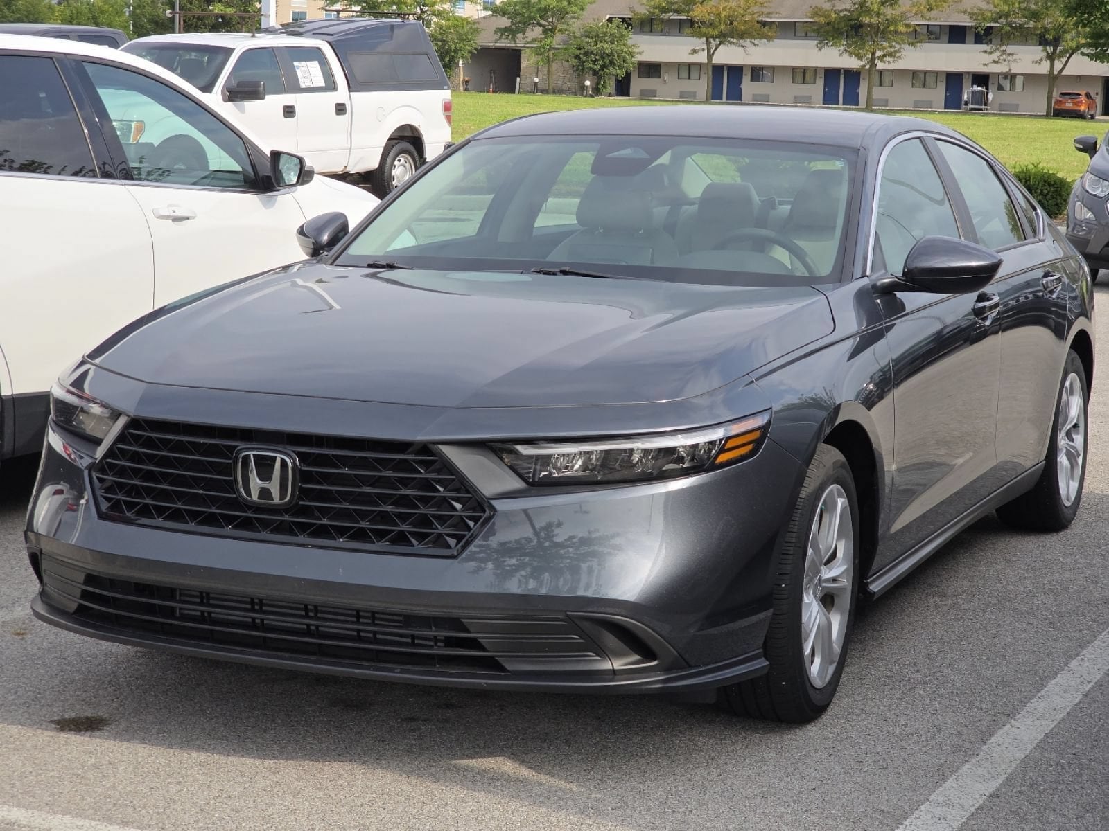 2024 Honda Accord LX - Photo 3