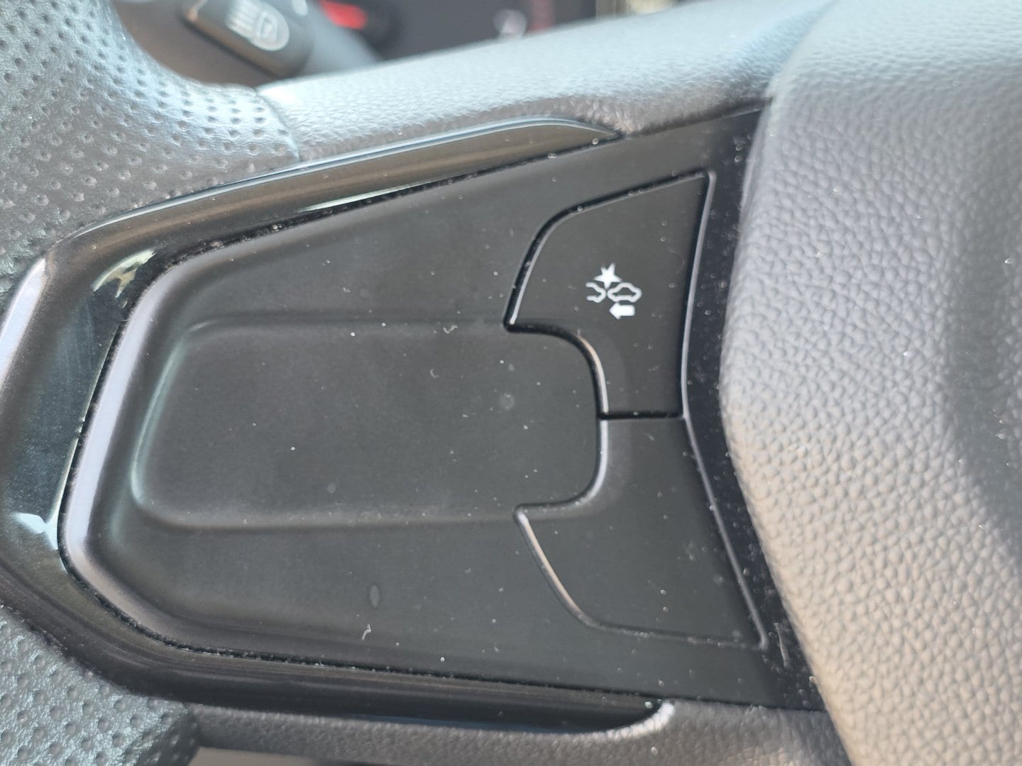 2023 Chevrolet TrailBlazer LS - Photo 29