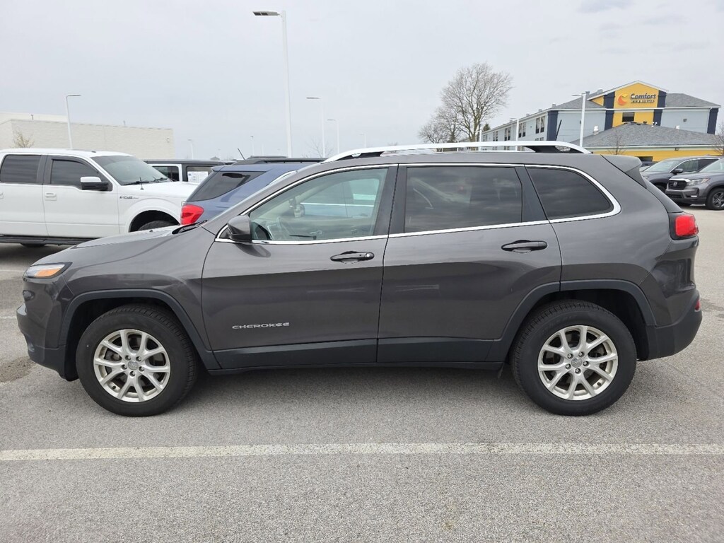 Used 2018 Jeep Cherokee Latitude Plus SUV