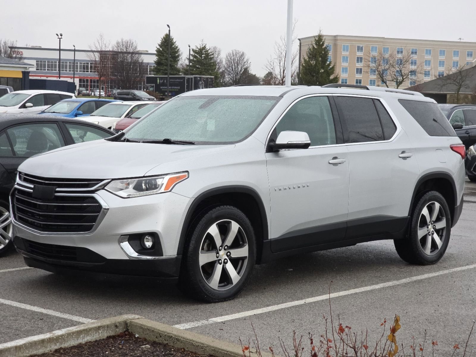 Used 2018 Chevrolet Traverse 3LT with VIN 1GNEVHKW8JJ249561 for sale in Maumee, OH