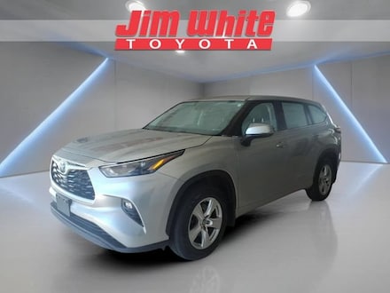 2023 Toyota Highlander Hybrid LE SUV