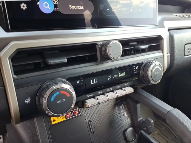 2024 Toyota Tacoma TRD Sport - Photo 14