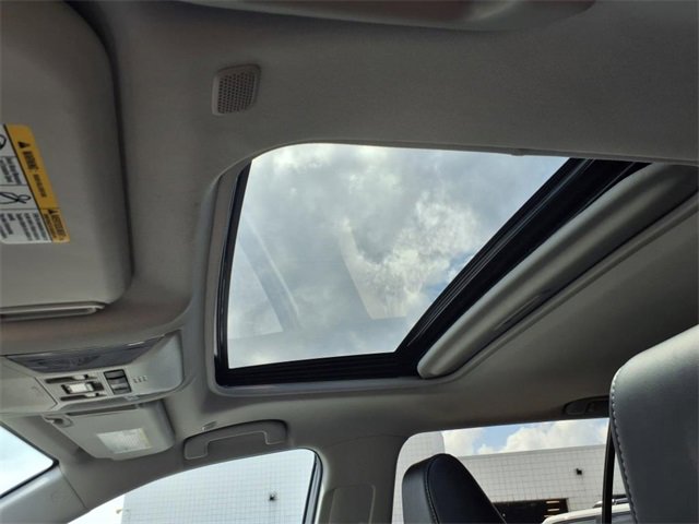 2024 Toyota RAV4 XLE Premium photo 3