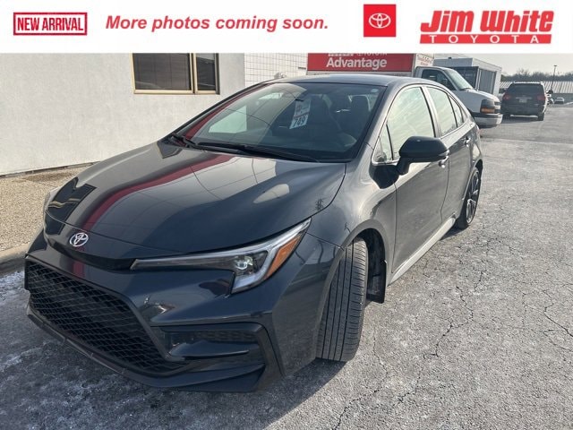 2023 Toyota Corolla SE's photo