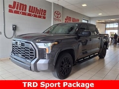 Used 2022 Toyota Tundra 4WD SR5 Truck CrewMax for sale in Toledo, OH