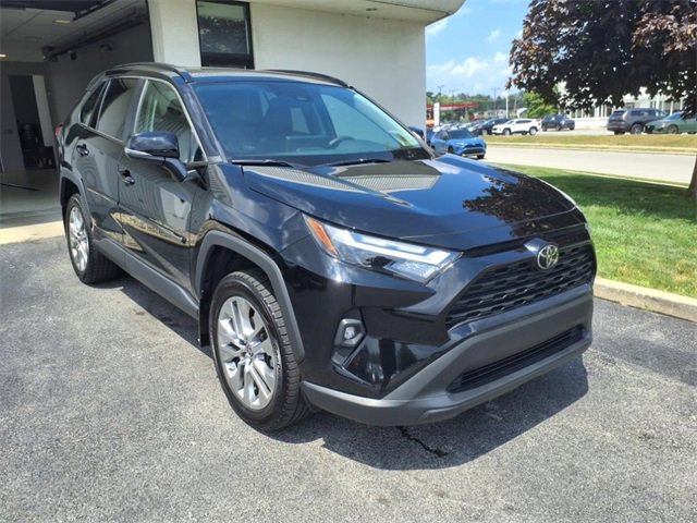 2024 Toyota RAV4 XLE Premium photo 25