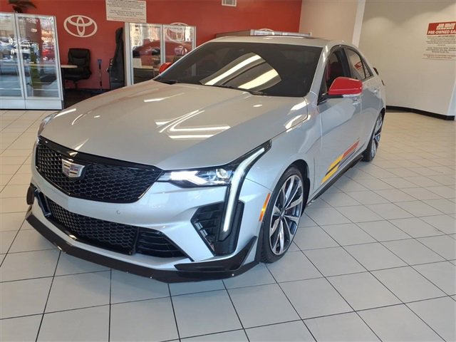 2024 Cadillac CT4 V-Series Blackwing's photo