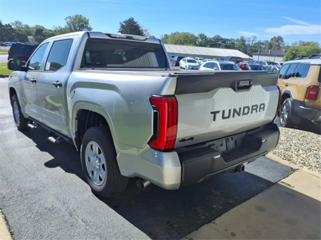 New 2026 Toyota Tundra SR SR CREWMAX 5.5
