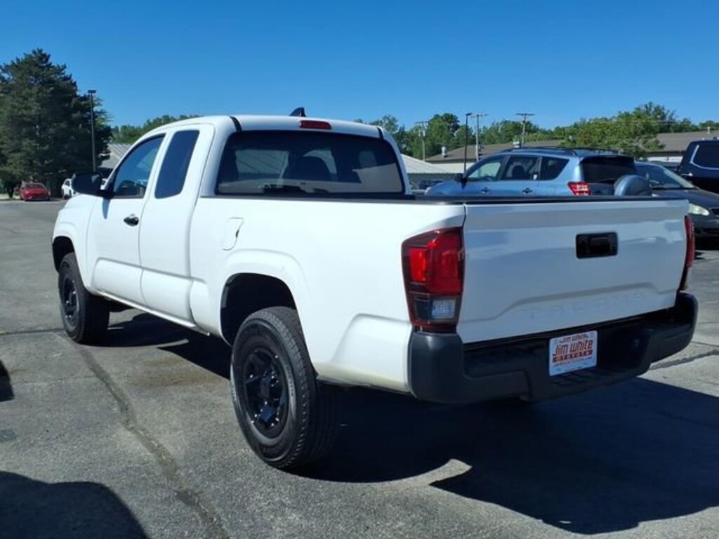 Used 2022 Toyota Tacoma 2WD SR Truck Access Cab
