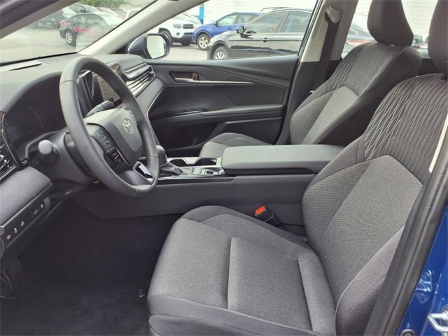 2025 Toyota Camry LE photo 2