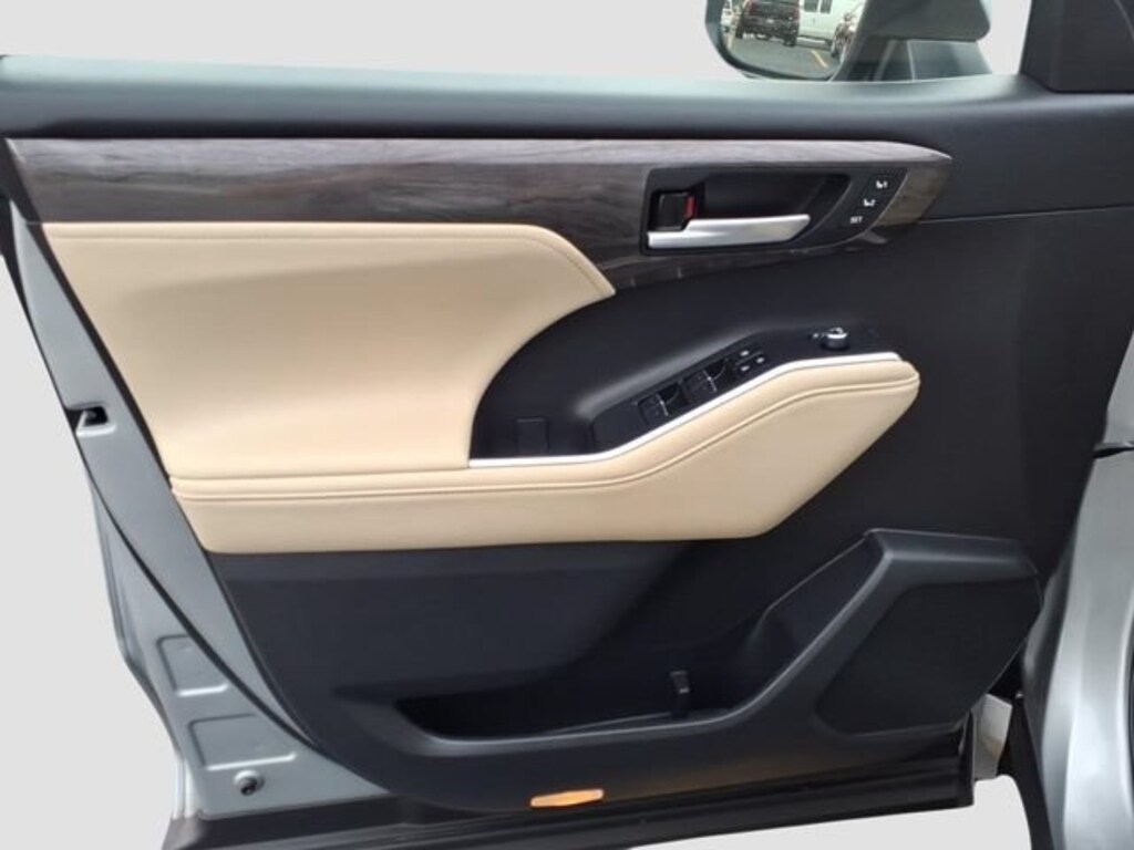 Certified 2024 Toyota Highlander Limited SUV