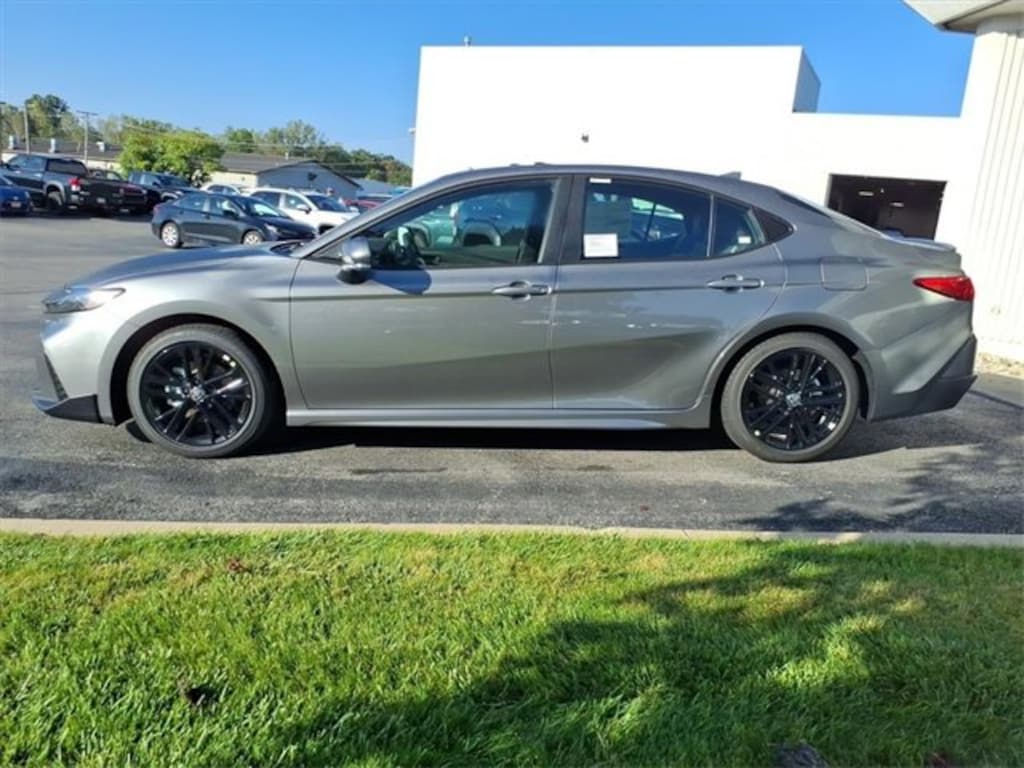 New 2026 Toyota Camry SE SE