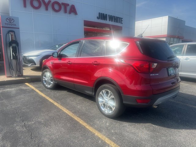 2019 Ford Escape SE photo 2