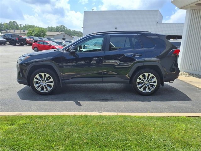 2024 Toyota RAV4 XLE Premium photo 20