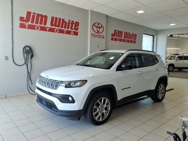 2022 Jeep Compass Latitude Lux 4X4's photo