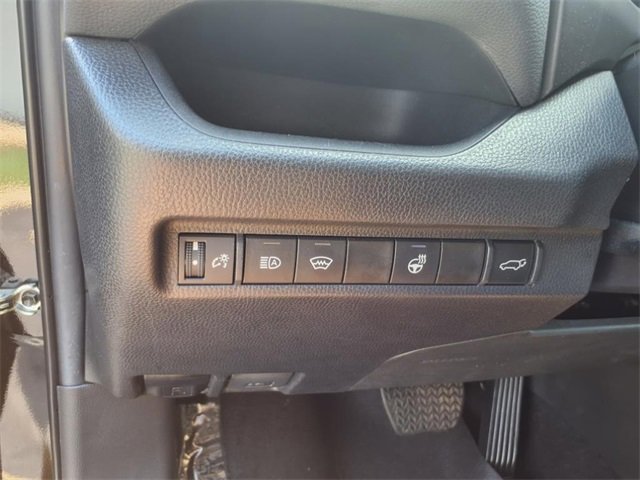 2024 Toyota RAV4 XLE Premium photo 17