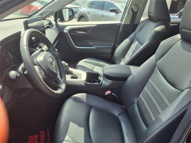 2024 Toyota RAV4 XLE Premium photo 4