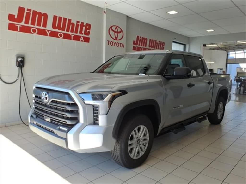 New 2026 Toyota Tundra SR5 SR5 CREWMAX 5.5