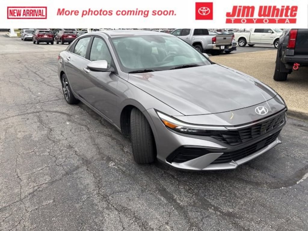 Used 2024 Hyundai Elantra SEL Sedan