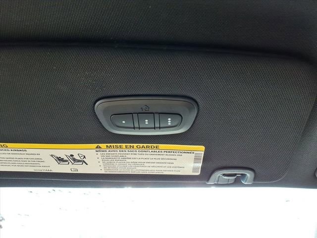 2025 Chrysler Pacifica Limited - Photo 16