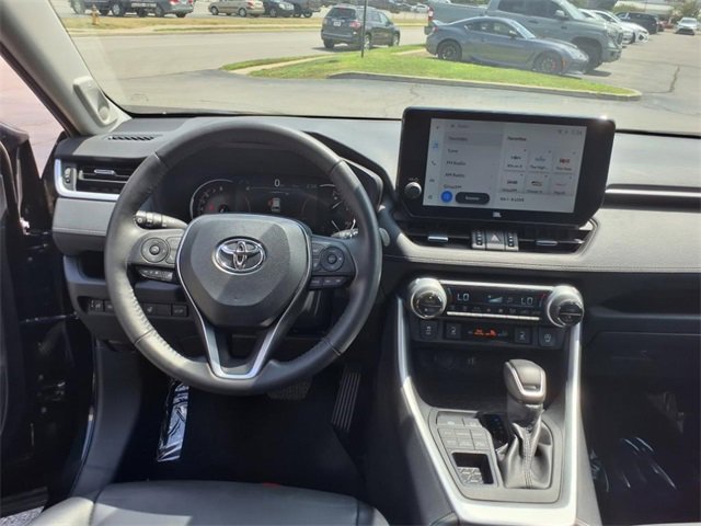 2024 Toyota RAV4 XLE Premium photo 7