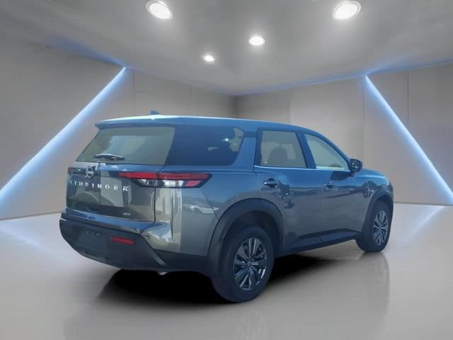 2025 Nissan Pathfinder S - Photo 19