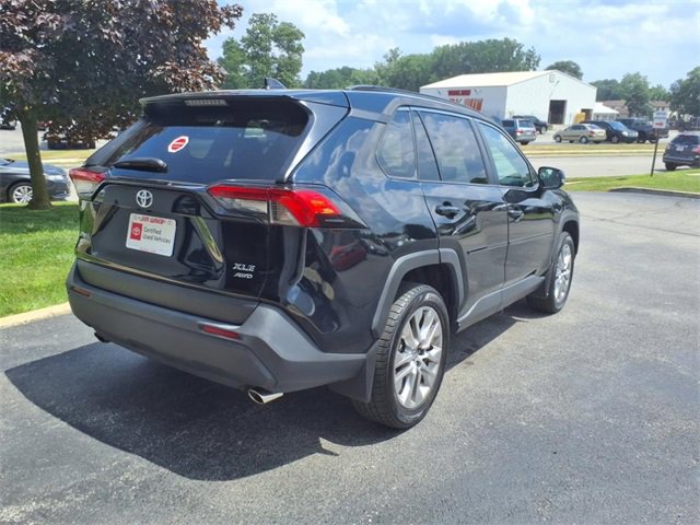 2024 Toyota RAV4 XLE Premium photo 23