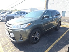 Used 2019 Toyota Highlander XLE V6 SUV for sale in Toledo, OH