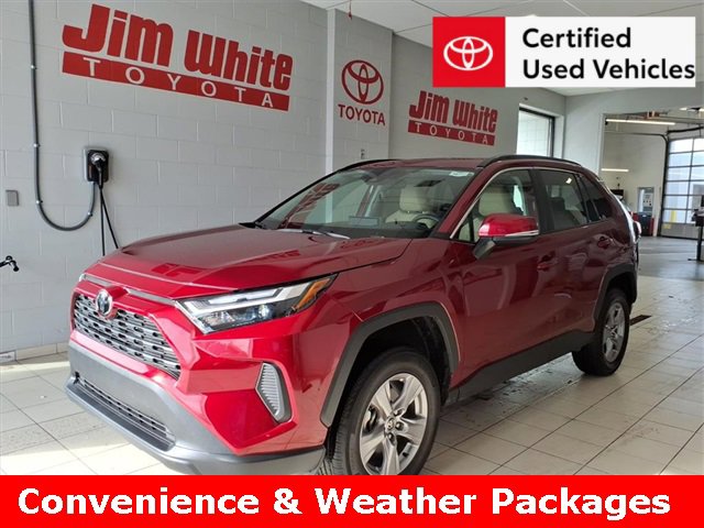 2025 Toyota RAV4 XLE's photo