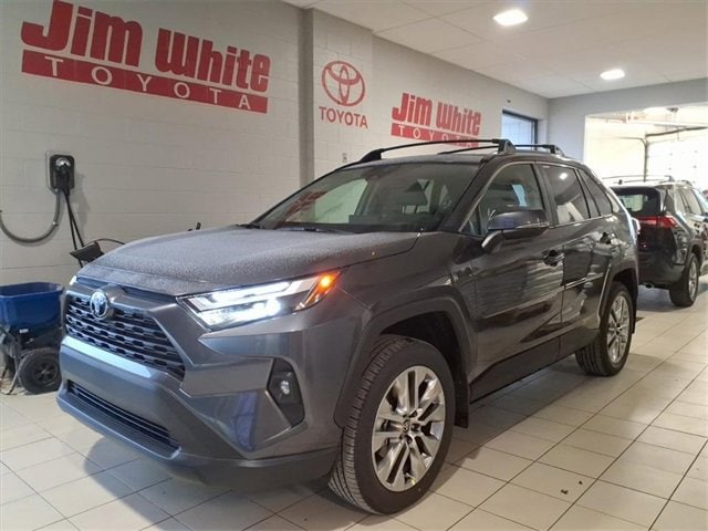 2025 Toyota RAV4 XLE Premium's photo