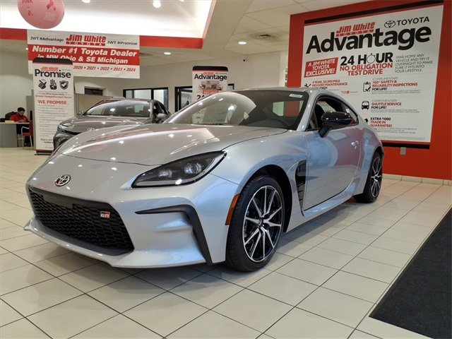 2025 Toyota GR86 Base's photo