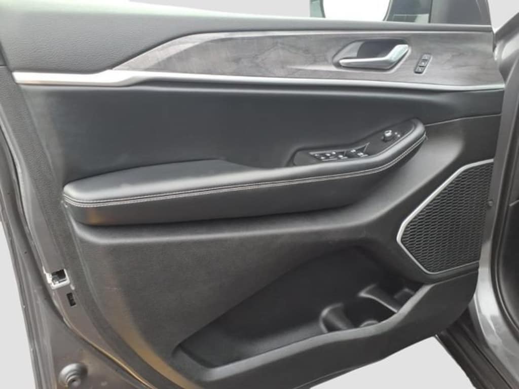 Used 2021 Jeep Grand Cherokee L Limited SUV