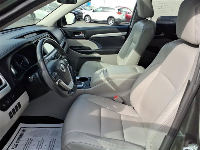 2018 Toyota Highlander XLE photo 3
