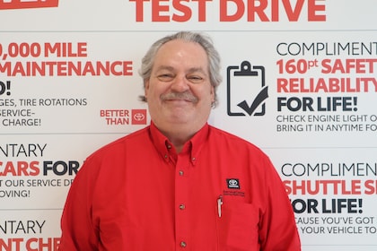 Staff member Tim Glander from ID_7f1cef