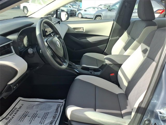 2024 Toyota Corolla LE photo 2