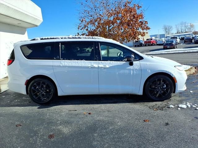 2025 Chrysler Pacifica Limited - Photo 25