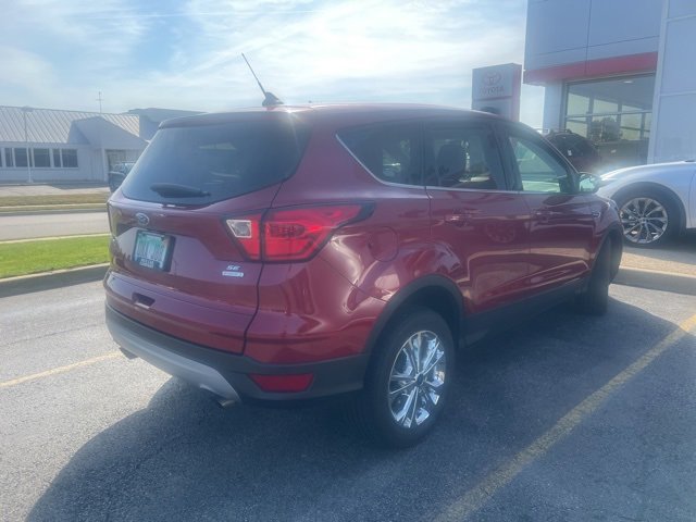 2019 Ford Escape SE photo 3